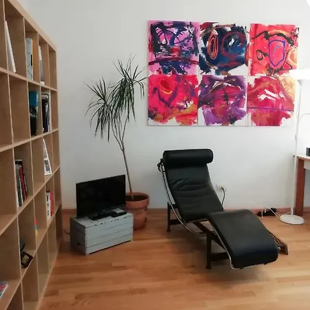 Wonderful In Ancient Appartement